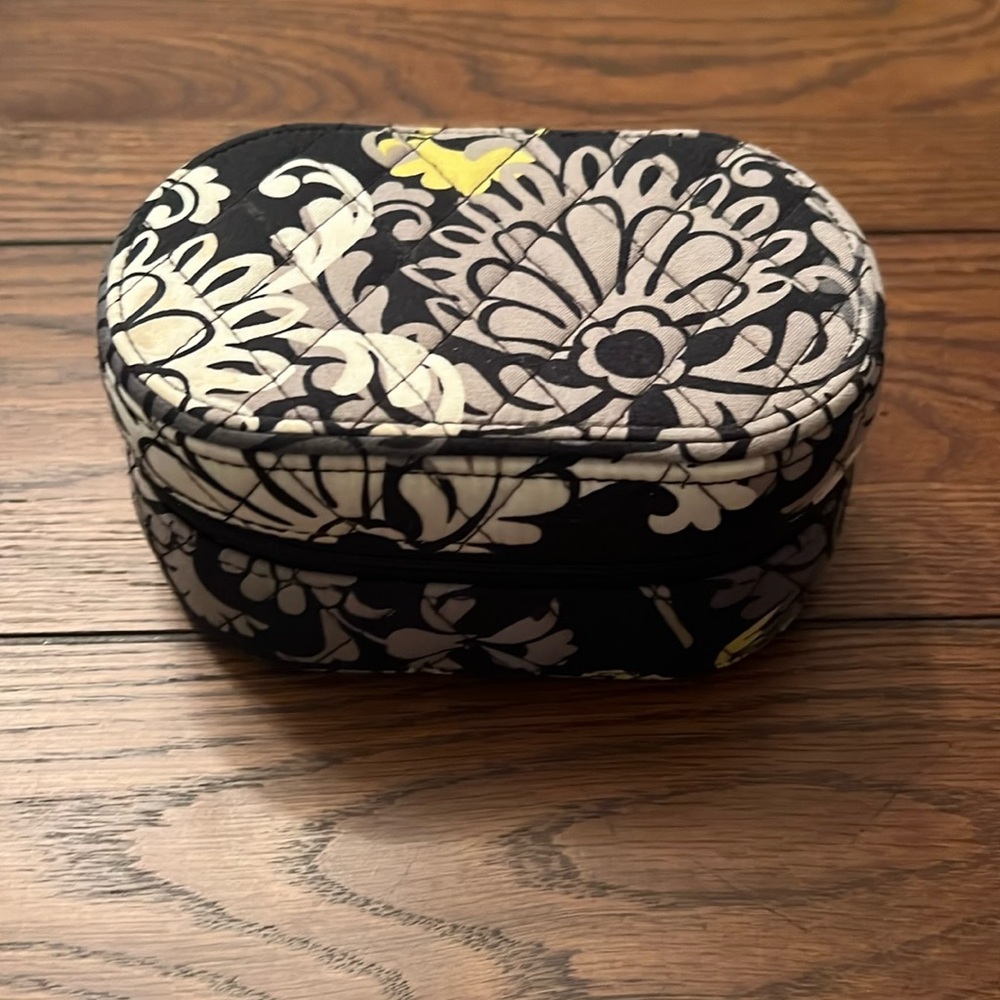 Retired Pattern - Baroque!!! Vera Bradley Jewelry Case!
